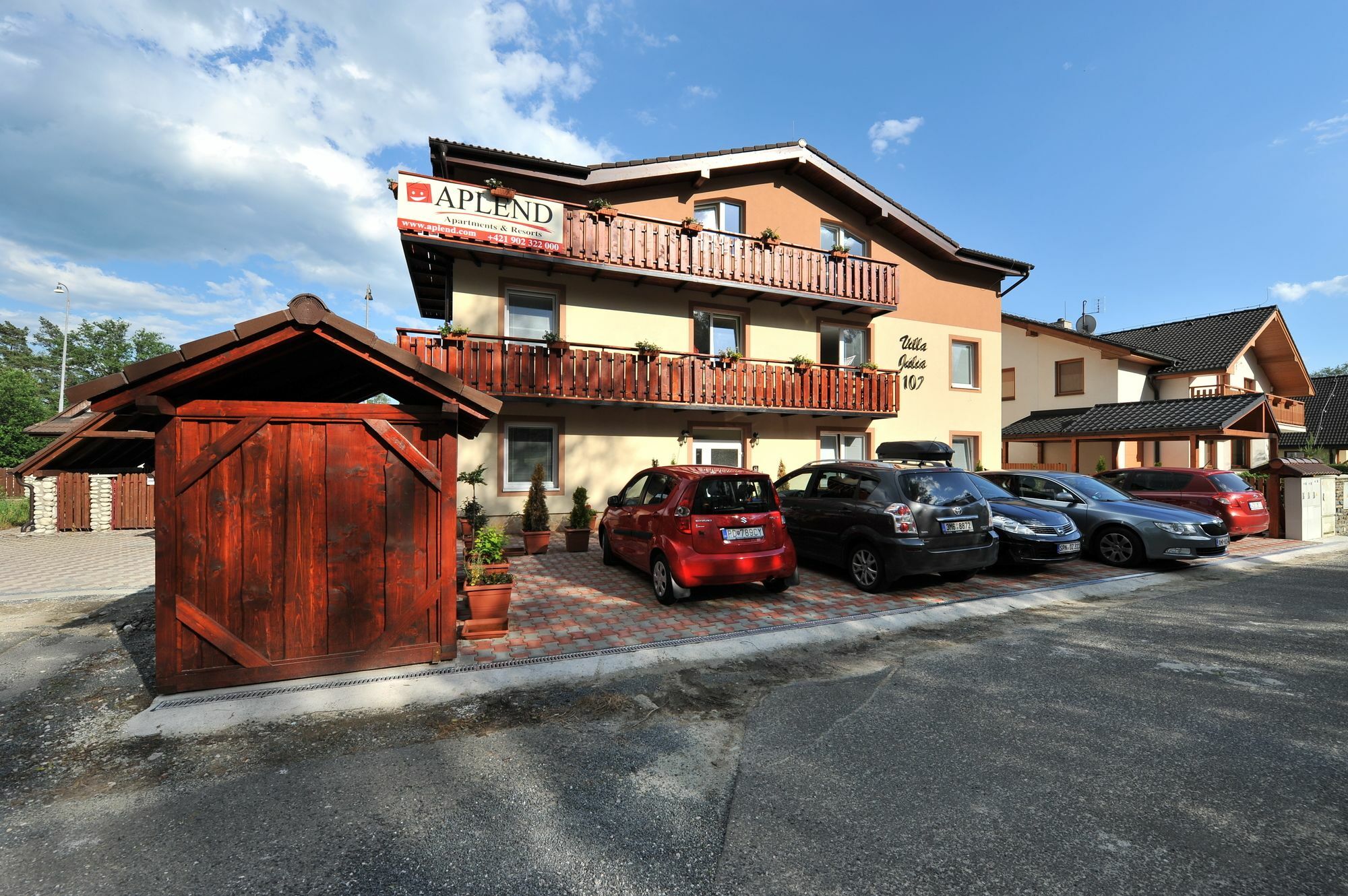 Aplend Vila Julia Hotel Vysoké Tatry Exterior photo